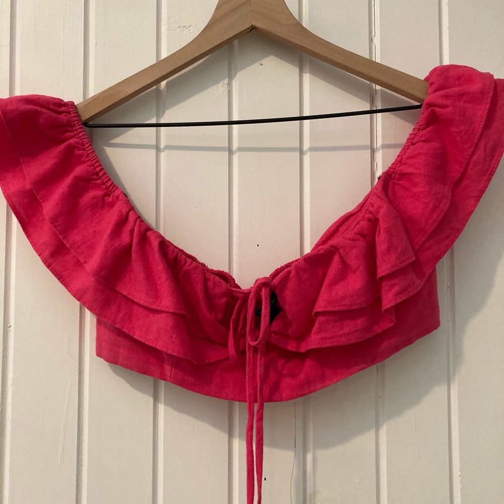 Very cute pink crop top